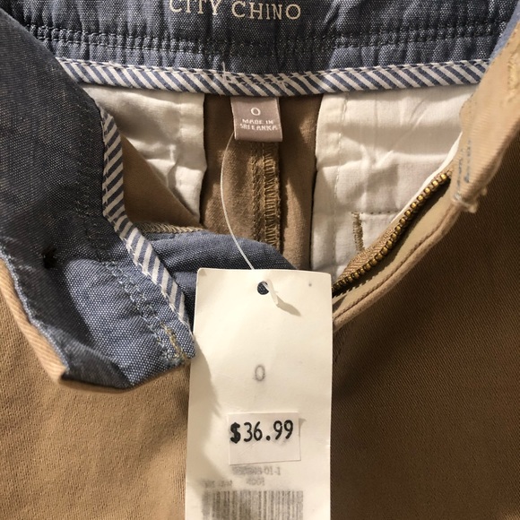 Shorts - Picture 2 of 3